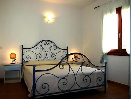 Sleeps 4 With Pool And Wifi 公寓 *
